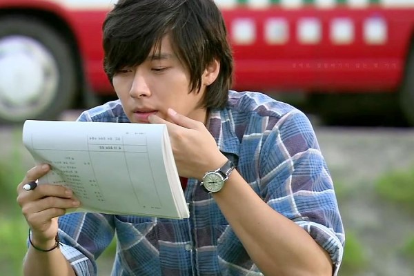 Sutradara hingga Detektif, 11 Peran Ikonik Hyun Bin di KDrama