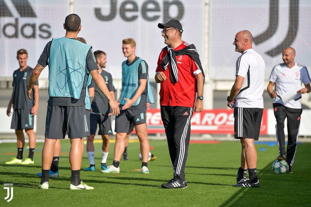 Juventus Unggulan, Sarri: Jangan Terlalu Ambisius di Liga Champions