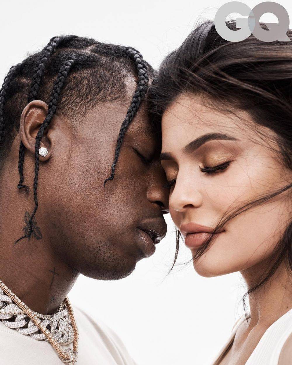 Dikabarkan Berpisah, 10 Potret Kebersamaan Kylie Jenner & Travis Scott