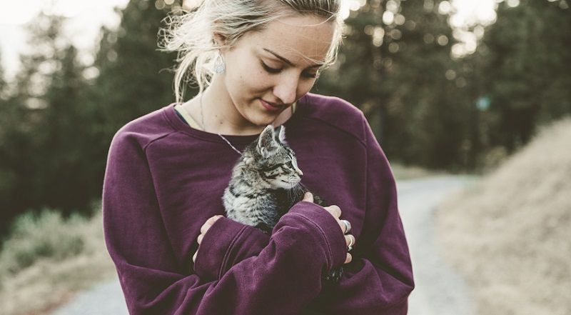 7 Zodiak Ini Senang Berbagi Tanpa Pamrih, Apakah Kamu Juga?