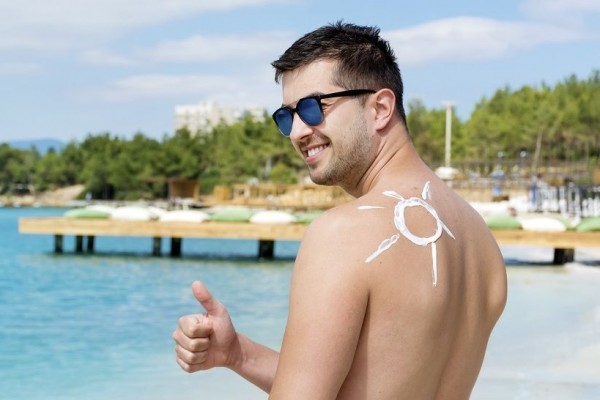 Buruk bagi Lingkungan, 5 Tempat Wisata Ini Tolak Penggunaan Sunscreen