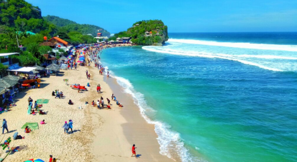 5 Pantai Paling Eksotis di Yogja yang Wajib Masuk "Bucket List"
