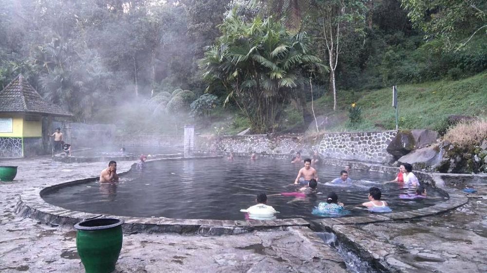 Wisata Pemandian Air Panas Di Jawa Bikin Rileks Jiwa Dan Raga