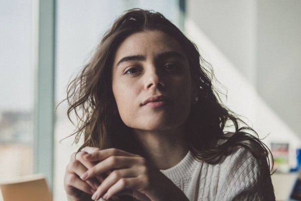 Stay Strong, 5 Zodiak ini Gak Akan Hancur Cuma Gara-gara Patah Hati