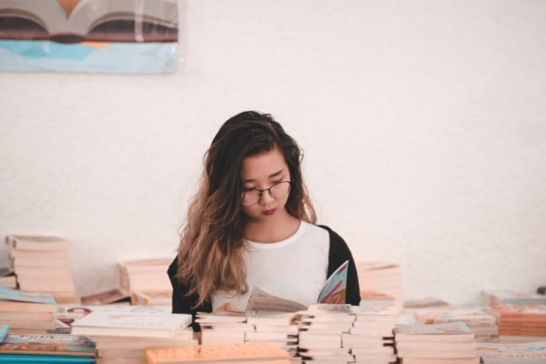 5 Rekomendasi Buku yang Mengusung Tema Perbukuan, Seru!