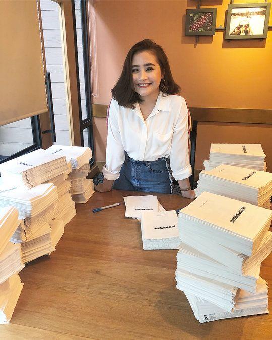 8 Pencapaian Prilly Latuconsina yang Baru Genap 23 Tahun