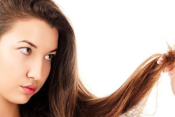 7 Tips Sederhana dan Alami Mengatasi Rambut Bercabang
