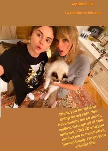 10 Potret Persahabatan Selena Gomez And Taylor Swift Yang Bikin Iri