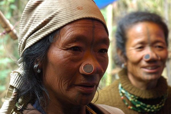 5 Suku Ini Memiliki Tradisi Unik, Sudah Tahu?