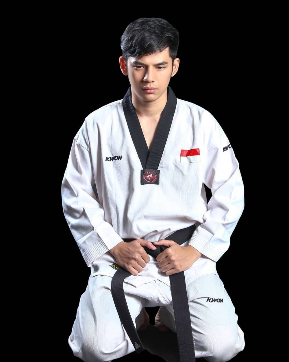 9 Gaya Cool Shandy William, Aktor Muda yang Tengah Naik Daun