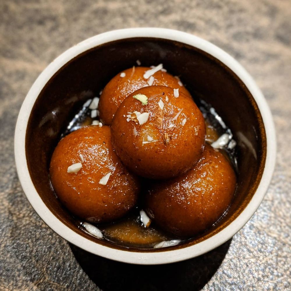 Gulab Jamun в банке