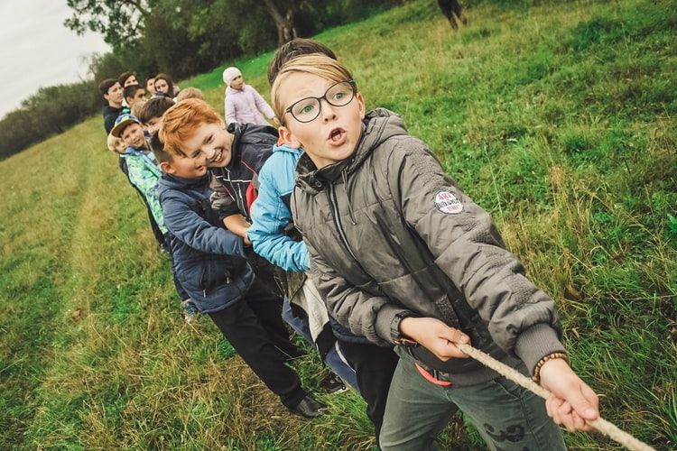 Ini 5 Kelebihan Anak Bungsu Yang Gak Disangka Sangka Kamu Termasuk