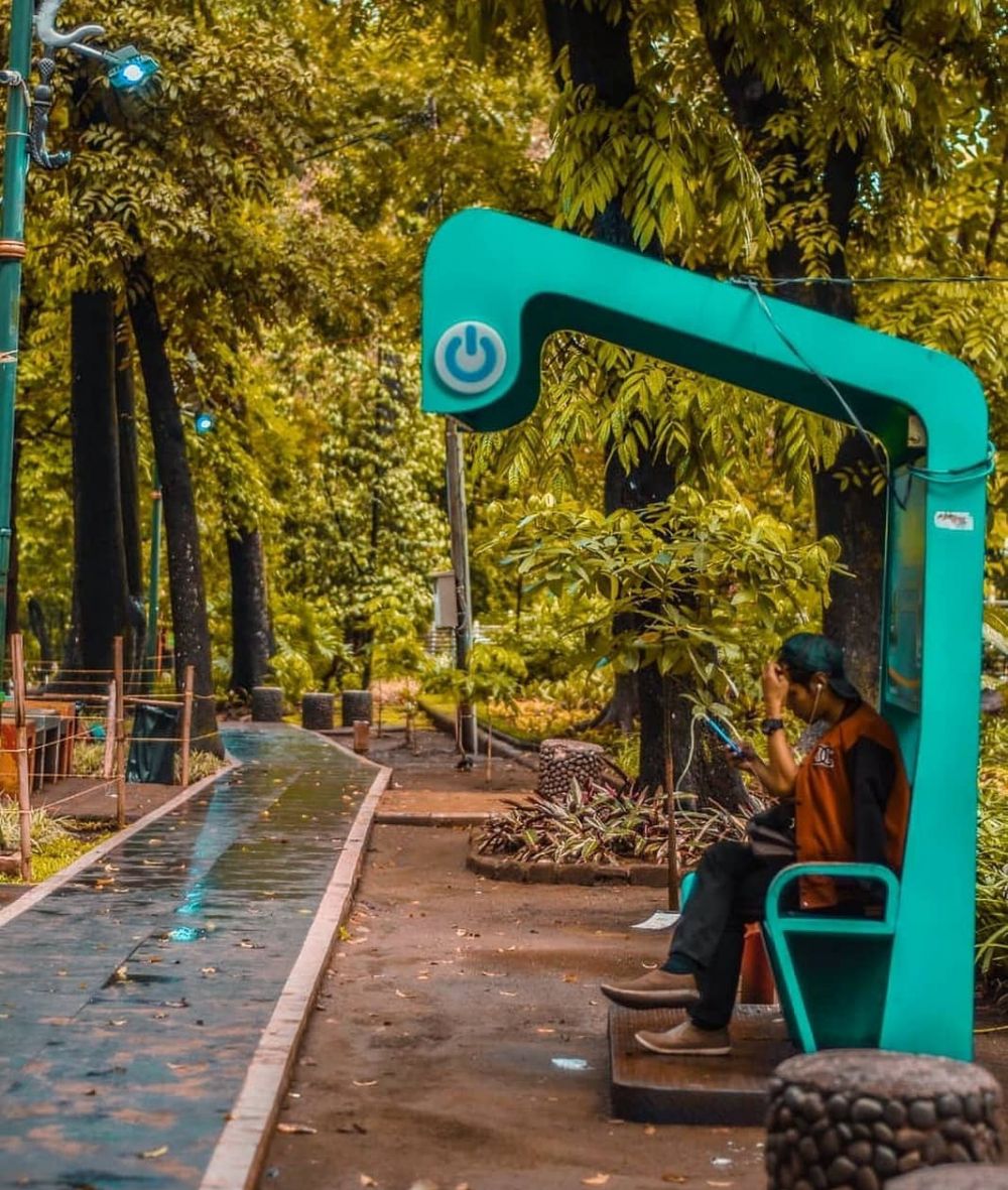 Sedang Bosan? 5 Taman Kota Bandung Ini Cocok untuk Hangout Sore Hari
