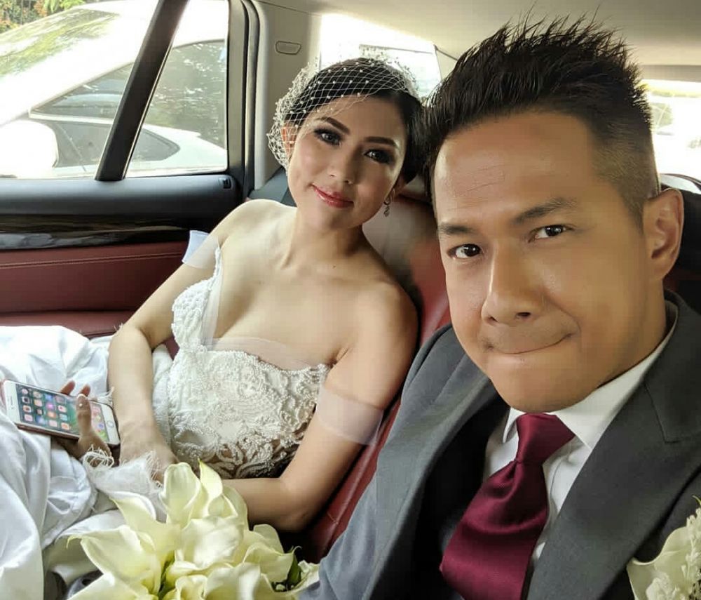 Sah! 10 Potret Pernikahan Delon Idol dengan Pengusaha Asal Semarang 