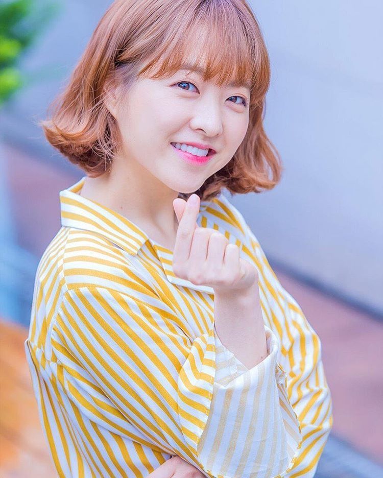 10 Potret Manis Park Bo Young dengan Rambut Pendek, Imut!