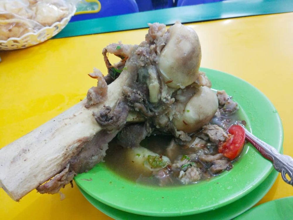 5 Rekomendasi Tempat Makan Sop Tulang Sumsum Di Medan