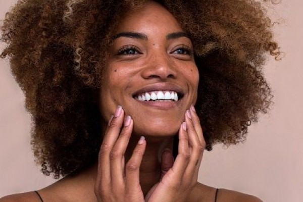 Girls, Ini 5 Keuntungan Punya Kulit Berminyak yang Harus Kamu Tahu