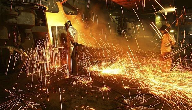 Pekerja Asing Asal Cina Didatangkan untuk Proyek Smelter AMNT 