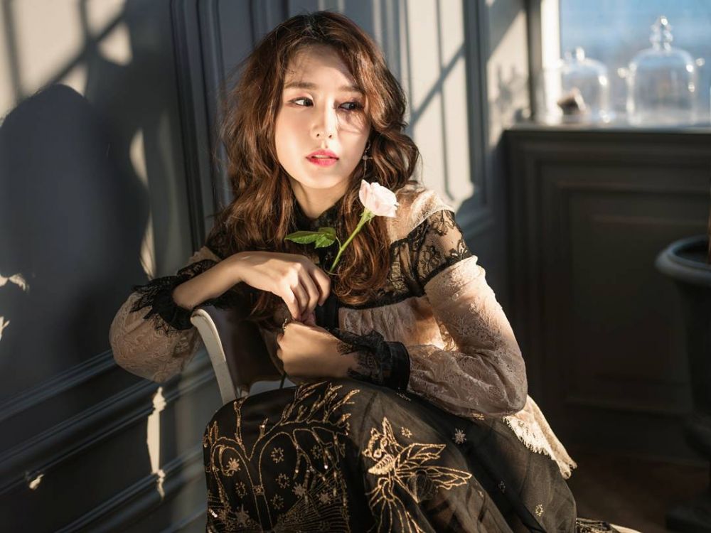 10 Potret Choi Soo Jin  Aktris Musikal yang Dekat dengan 