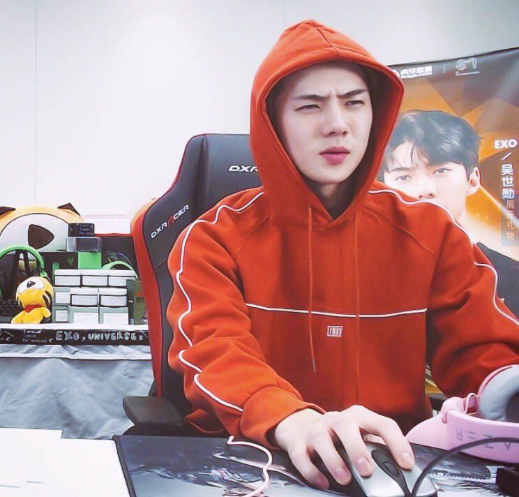 11 Ekspresi  Wajah Sehun EXO yang Cocok untuk Meme Bikin 