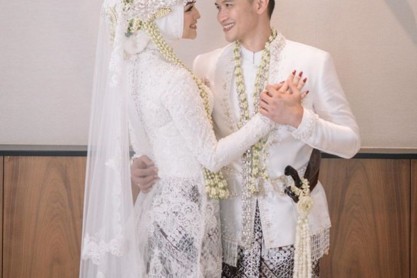 So Sweet! Ini Lho Gaya Prewed hingga Sah Menikah Citra Kirana & Rezky