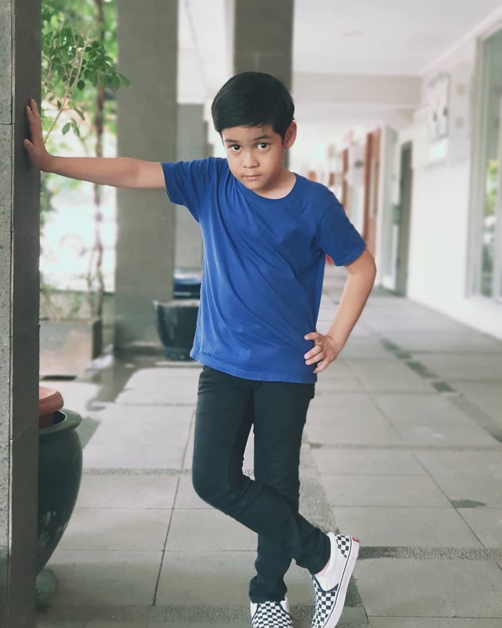 10 Gaya Kece Muhammad Adhiyat, Artis Cilik yang Stylish Abis!