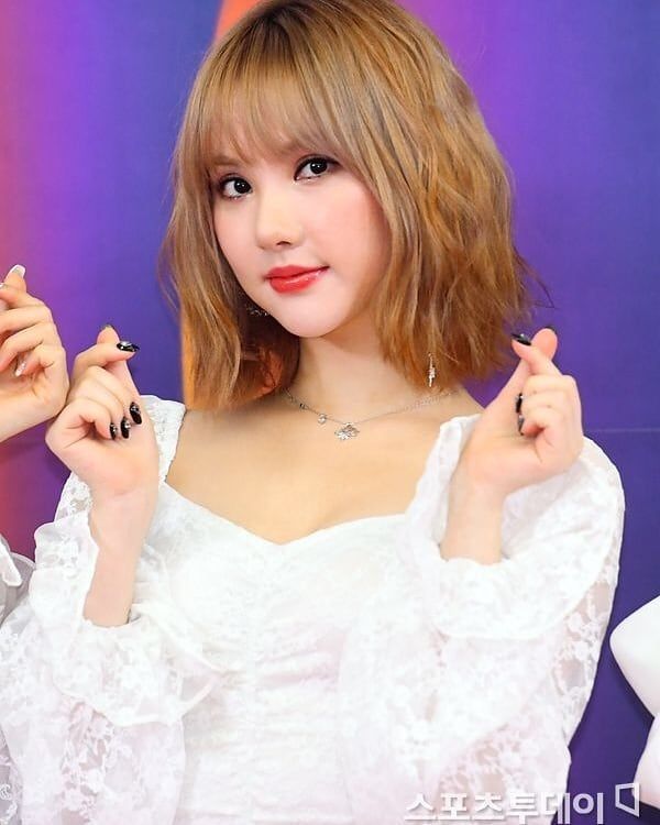 10 Potret Eunha  GFriend  dengan Rambut  Blondenya