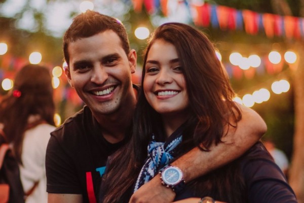 5 Cara Kakak dalam Tunjukkan Kasih Sayang pada Adiknya, Manis!