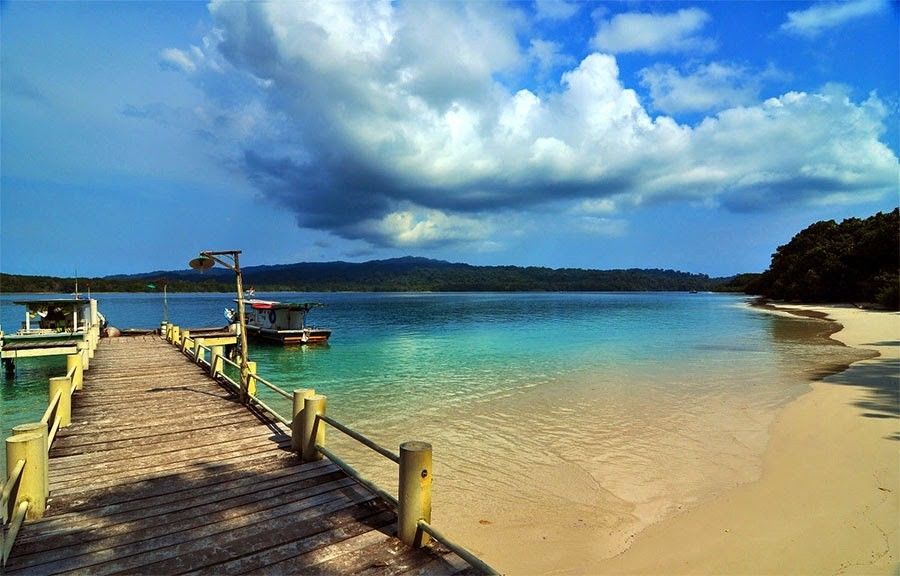 Pulau Handeuleum, Wisata Alam yang Bikin Kamu Rileks