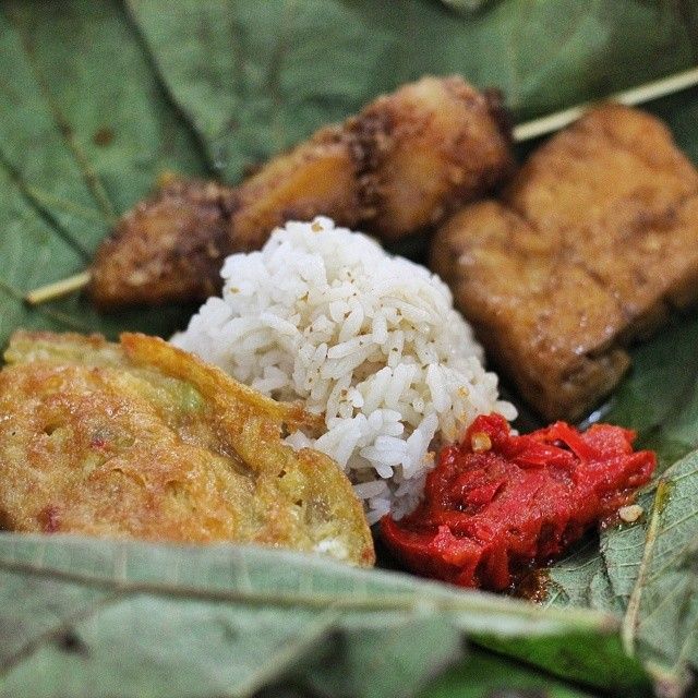 8 Tempat Makan Nasi Nusantara di Jakarta yang Bikin Perut Kenyang