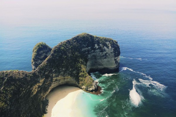 Wisdom dan Guide Tewas Digulung Ombak Pantai Kelingking Nusa Penida