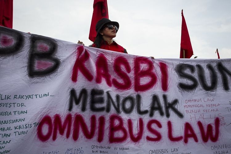 Jokowi Segera Tandatangani Draft RUU Omnibus Law Cipta Lapangan Kerja