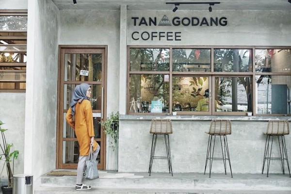 5 Coffee Shop Jakarta di Dekat Stasiun Kereta, Tinggal Jalan Kaki Aja!