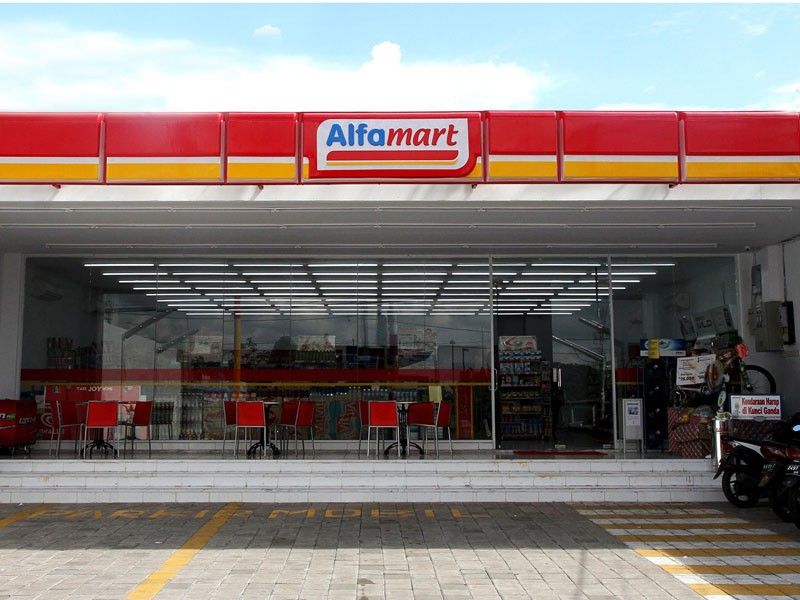 Alfamart Bagi 30 Ribu Voucher Sembako, Prioritas Driver Gojek Lansia