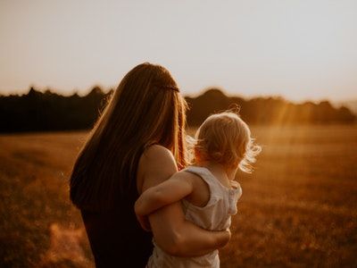 Ciri-ciri Orangtua yang Terapkan Toxic Relationship Pada Anaknya