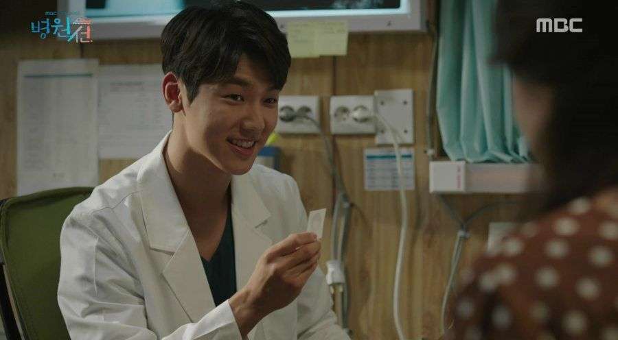 10 Potret Aktor Gagah KDrama Dalam Balutan Jas Dokter, Karismatik!