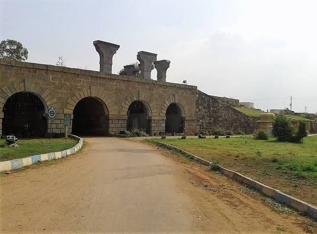 10 Benteng  Kuno di India yang Bernilai Sejarah  Patut 