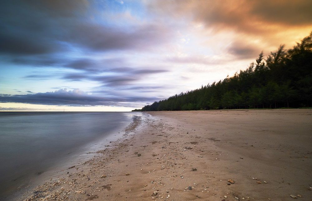 9 Pantai di Balikpapan dengan Pesona Alam yang Memukau