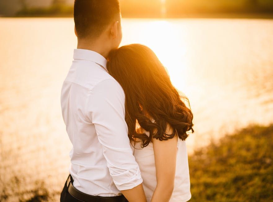 5 Alasan Selingkuhan Berat Melepaskan Pasanganmu, Tak Melulu Cinta