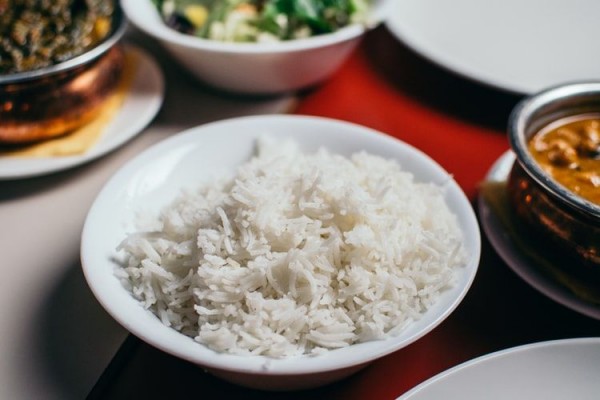 Gak Selalu untuk Makan Berat, Ini 6 Camilan yang Terbuat dari Nasi