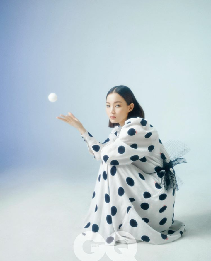 lee hi pierde in greutate
