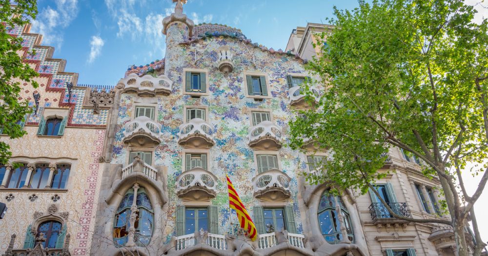 10 Tempat Wisata Menarik Barcelona, Kota Terindah Ke-6 di Dunia