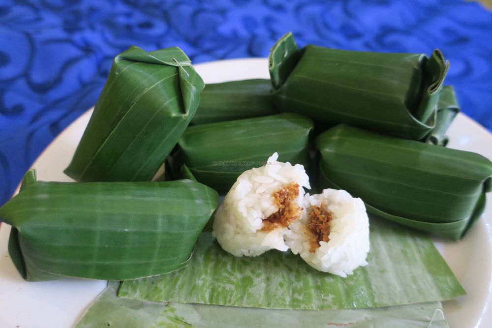 Gak Selalu untuk Makan Berat, Ini 6 Camilan yang Terbuat dari Nasi