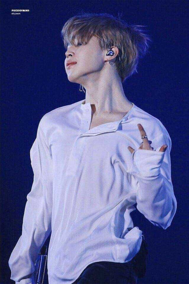 9 Pesona Jimin BTS dengan Jawline yang Tajam, Awas Berdarah