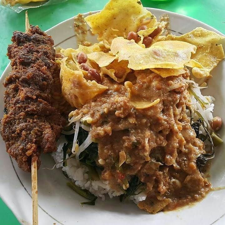 5 Rekomendasi Nasi Pecel Favorit di Malang, Enak buat Sarapan!