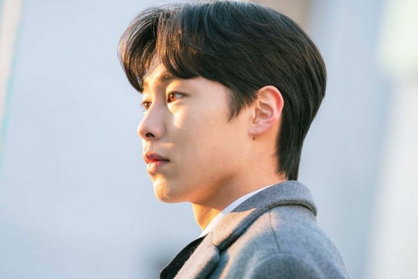10 Potret Terbaru Lee Jae Wook yang Bakal Main KDrama Terbaru