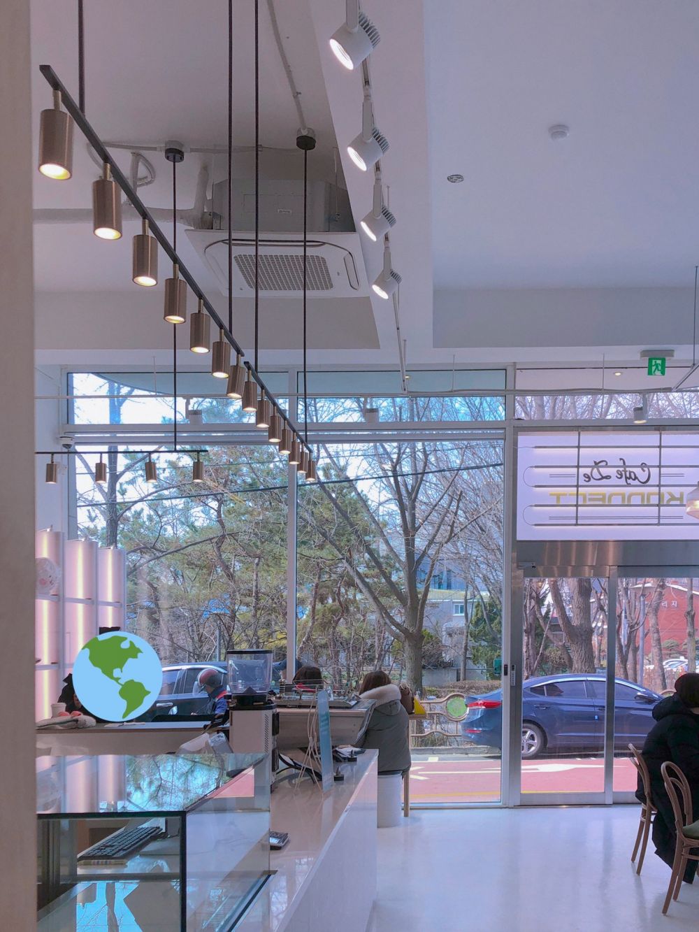 12 Potret Cafe Milik Kang Daniel di Seoul, Instagramable Banget!