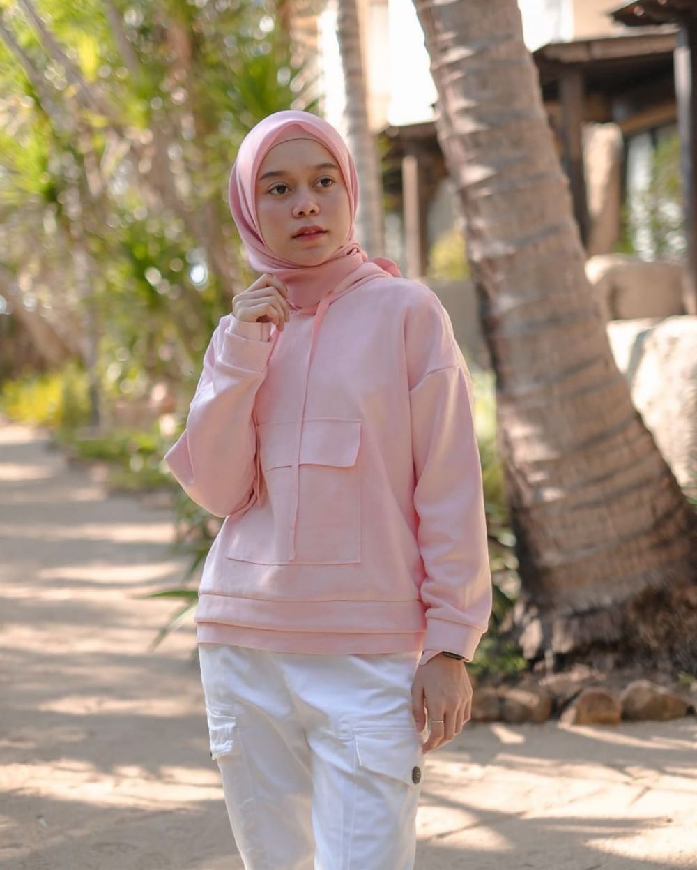 ootd hoodie pink hijab