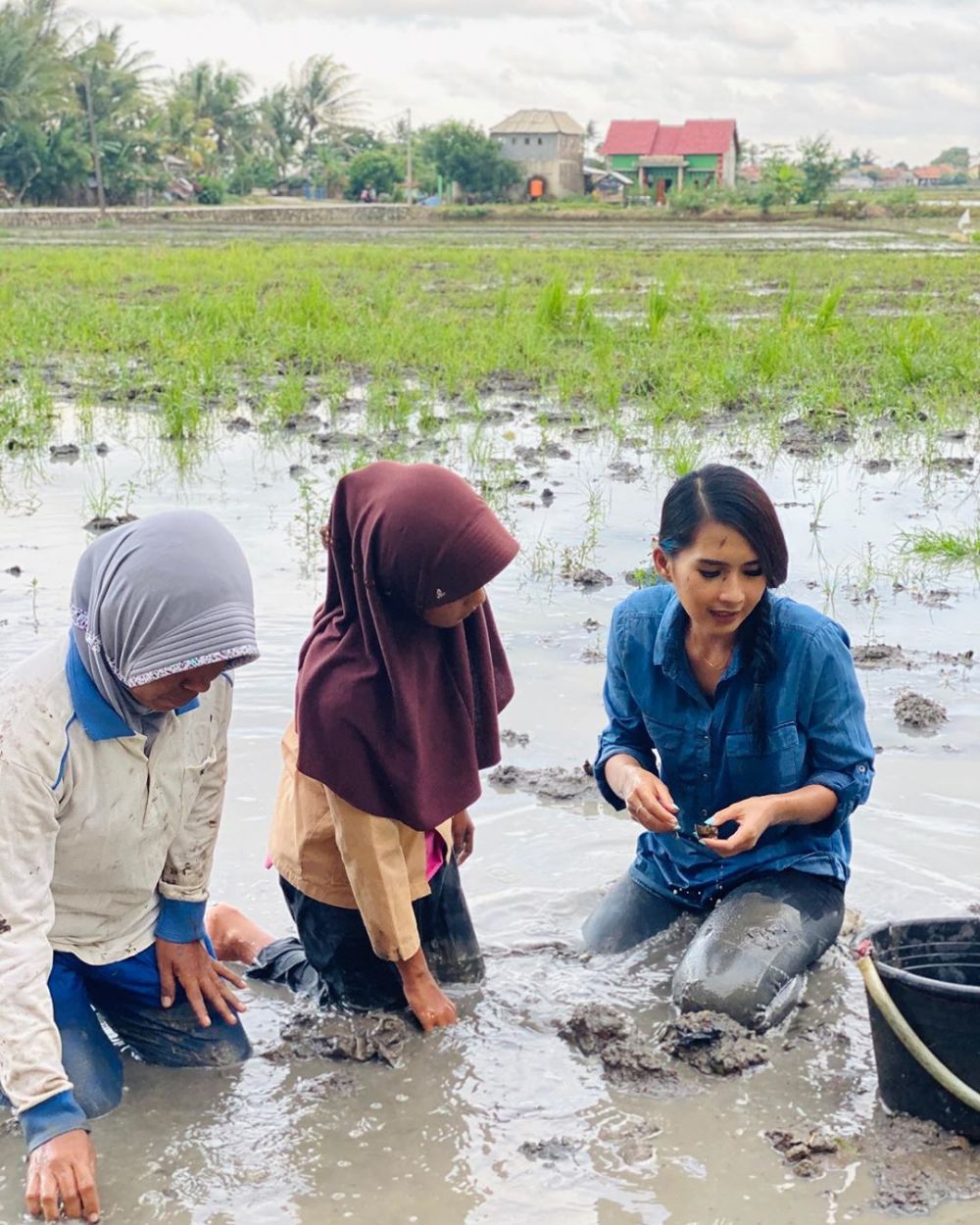 9 Momen Kocak Soraya Rasyid di Program Uang Kaget dan Bedah Rumah