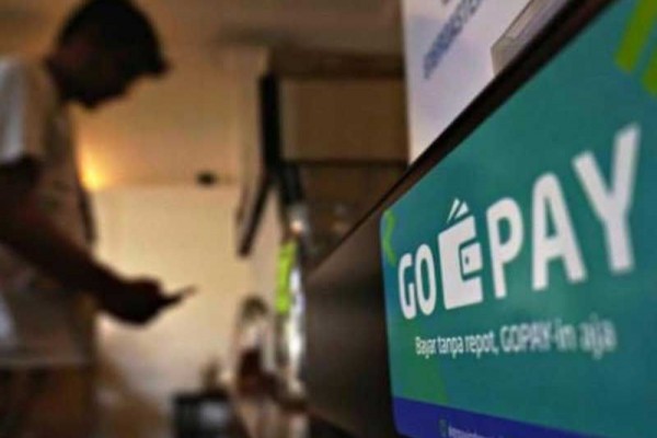 Millennial Banget! Sekarang Bayar SPP Sudah Bisa Pakai GoPay